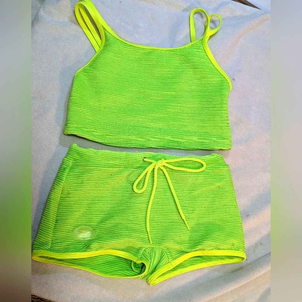 Girls Speedo Swimming Suit, lime color, size 10